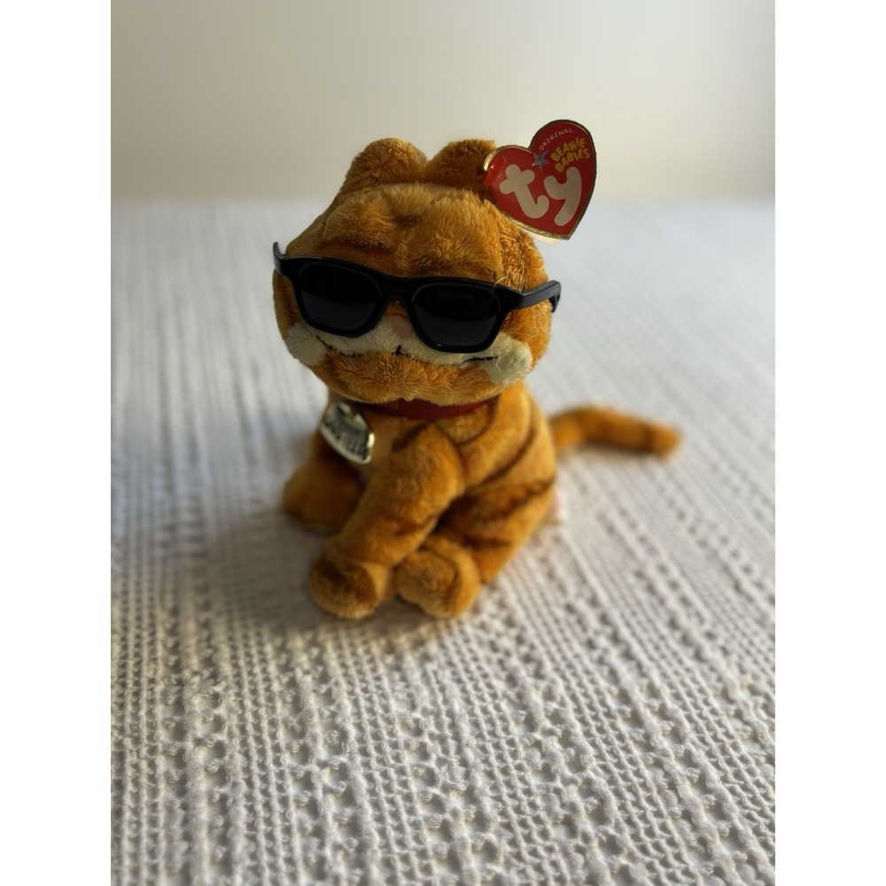 Cool Cat Garfield the Cat 2004 Ty Beanie Baby MWMT‎ Collectible Retired